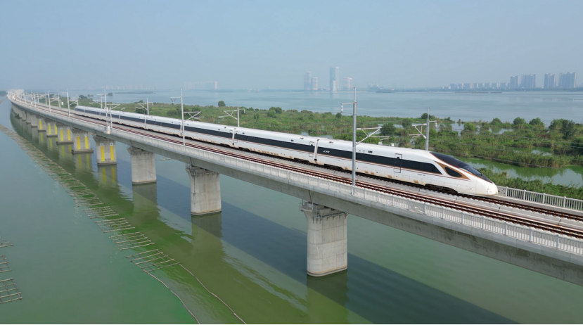 沪宁沿江高铁正式开通运营  长三角铁路网进一步加密