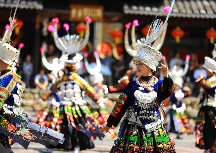 “双节”旅游消费火热 “反向旅游”成新潮流