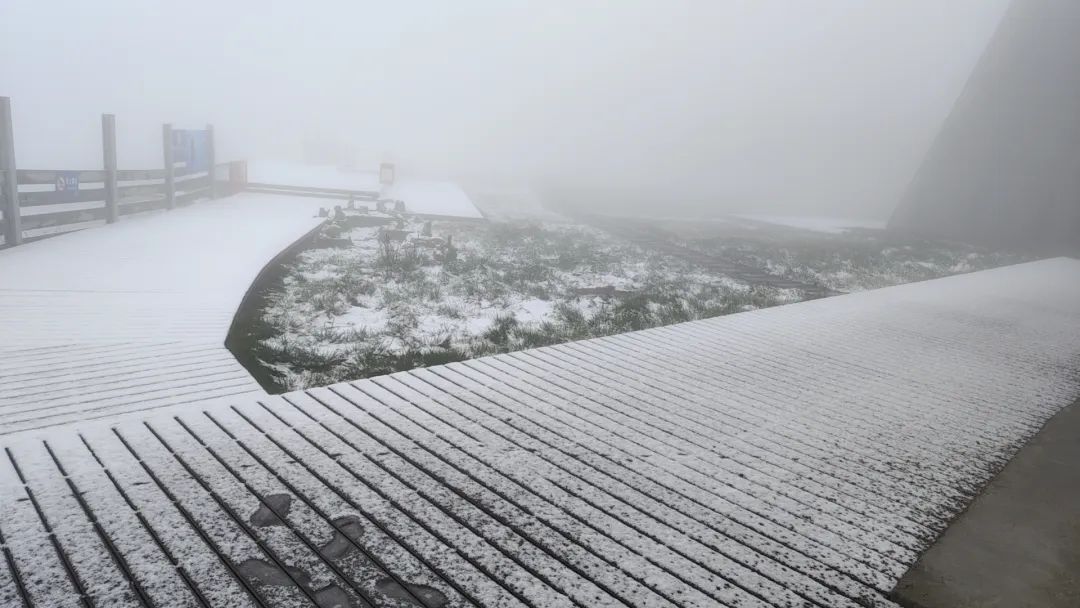 北京延庆，下雪了